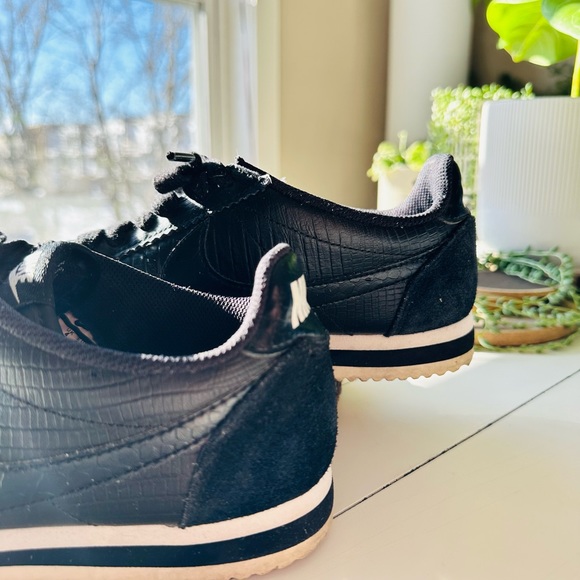 Nike Cortez Luxe Leather Croc - Picture 2 of 9